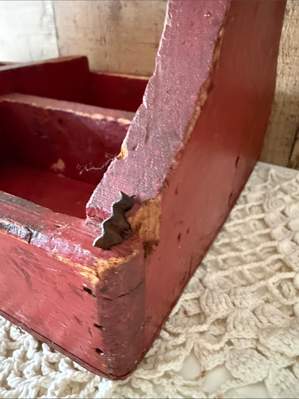VTG primitive red wooden tool box or utility caddy - Picture 10 of 14